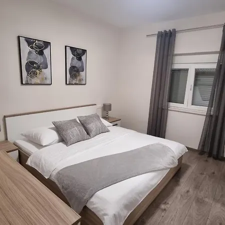 Mala Apartment *